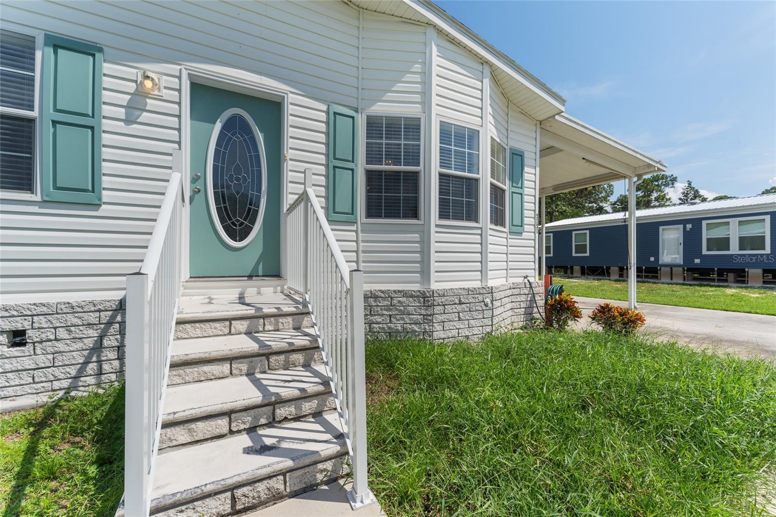 5151 FOREST GLENN DR