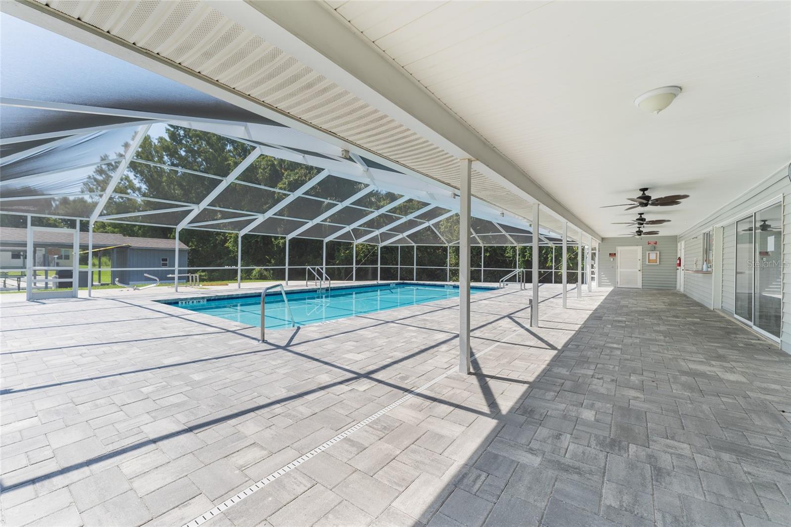 5151 FOREST GLENN DR