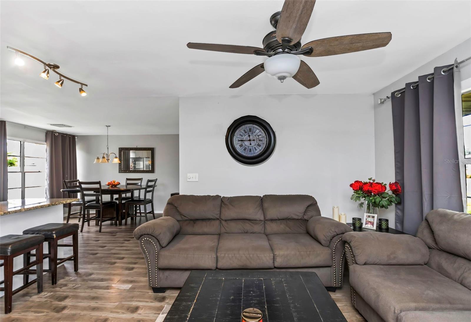 4407 W BAY VILLA AVE