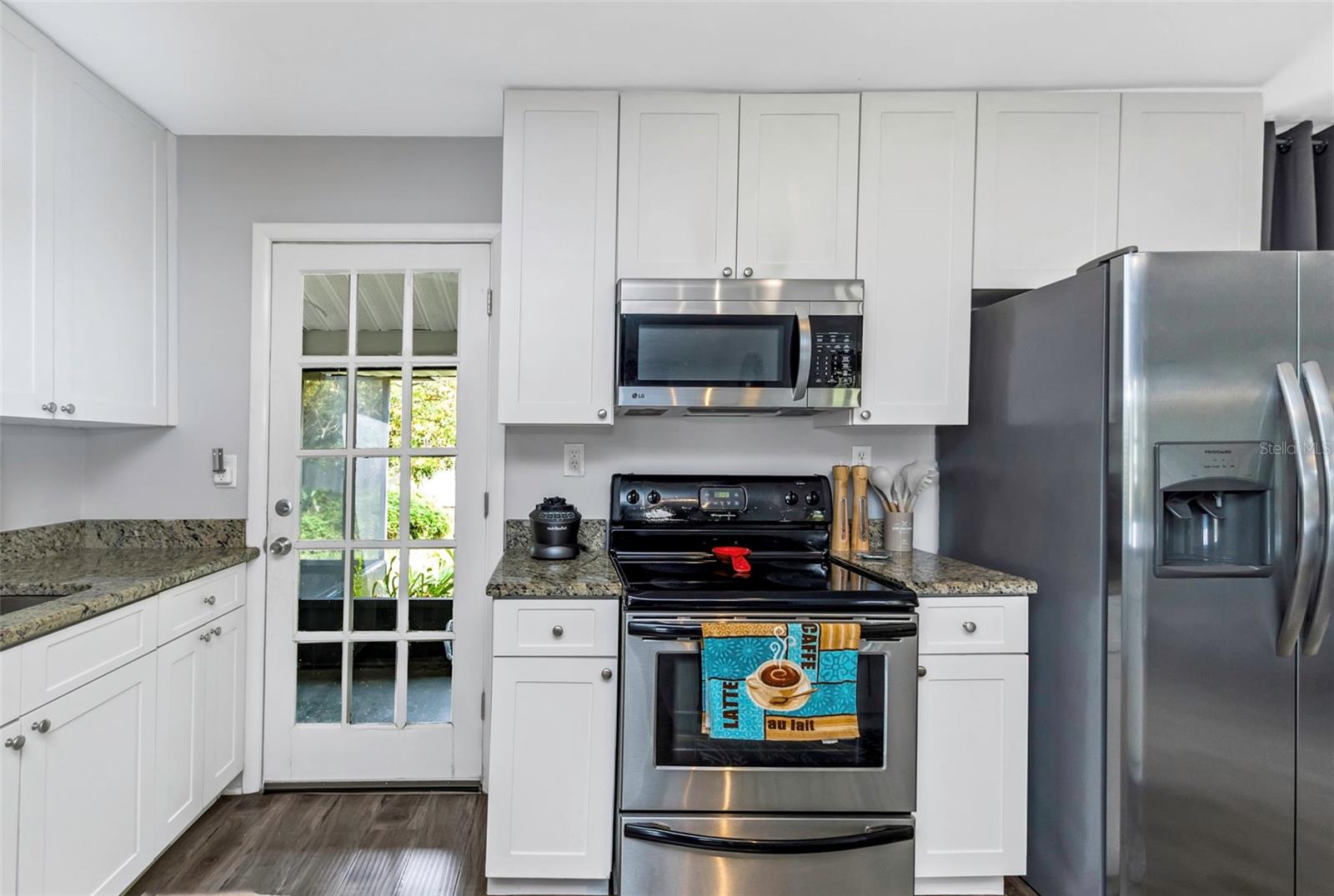 4407 W BAY VILLA AVE