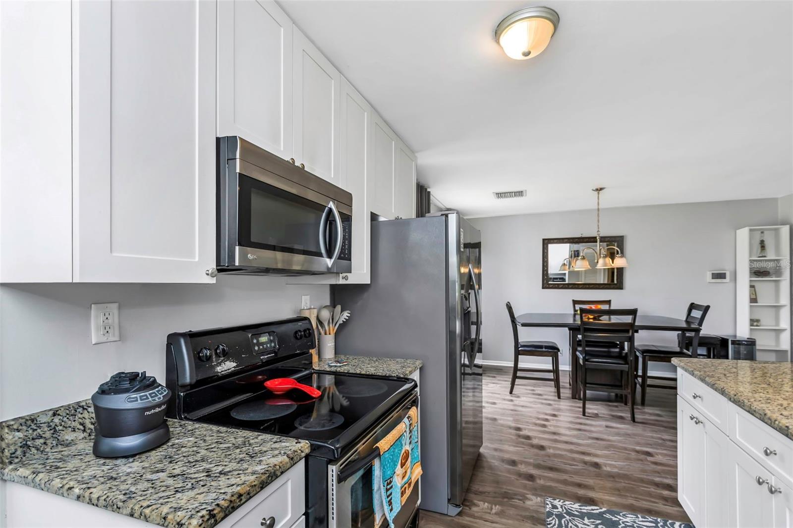 4407 W BAY VILLA AVE