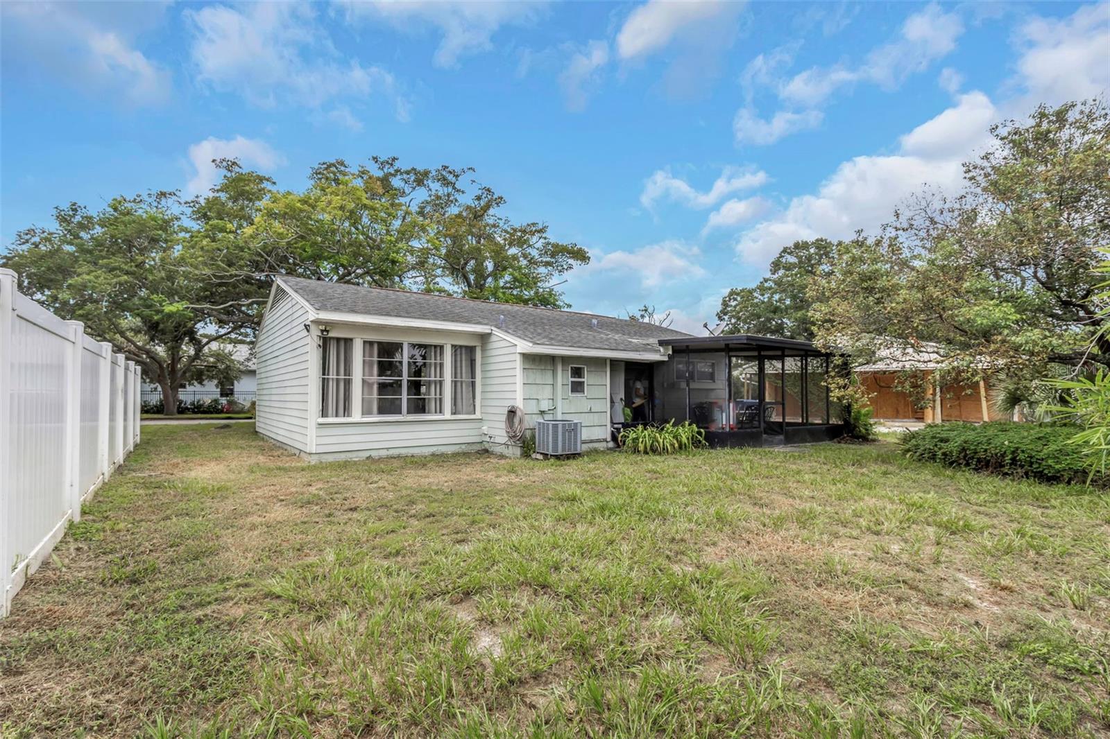 4407 W BAY VILLA AVE