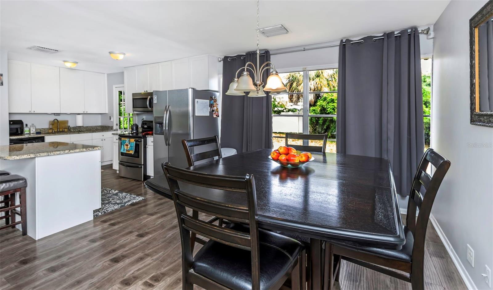 4407 W BAY VILLA AVE