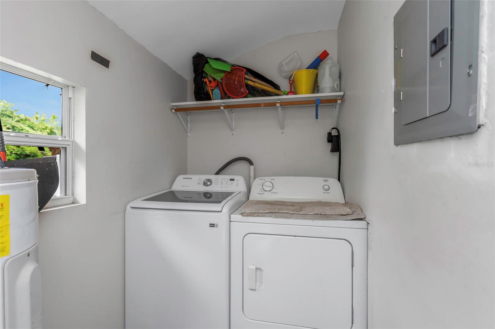 4407 W BAY VILLA AVE