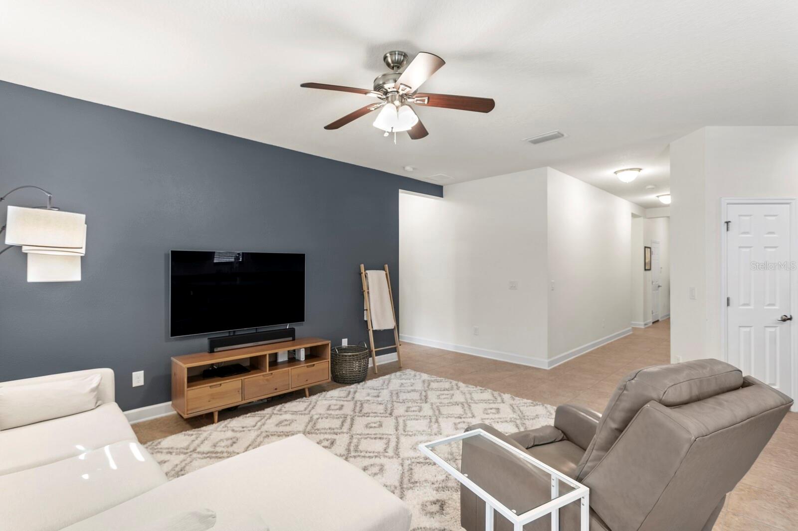 8003 WHITETAIL DEER WAY