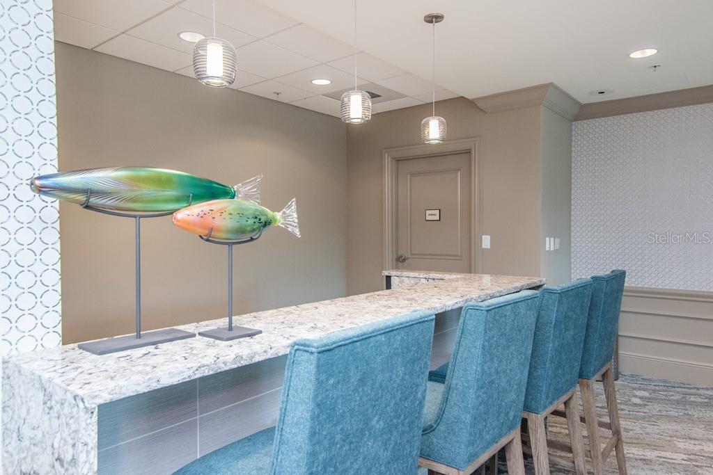 450 KNIGHTS RUN AVE #1706