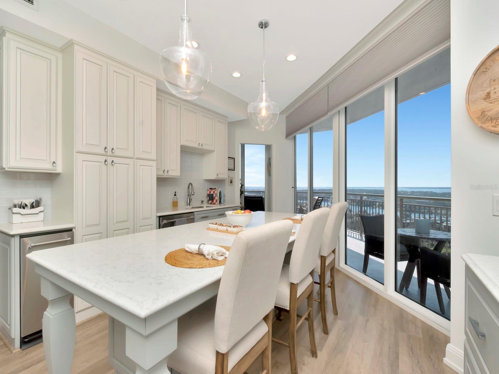 450 KNIGHTS RUN AVE #1706