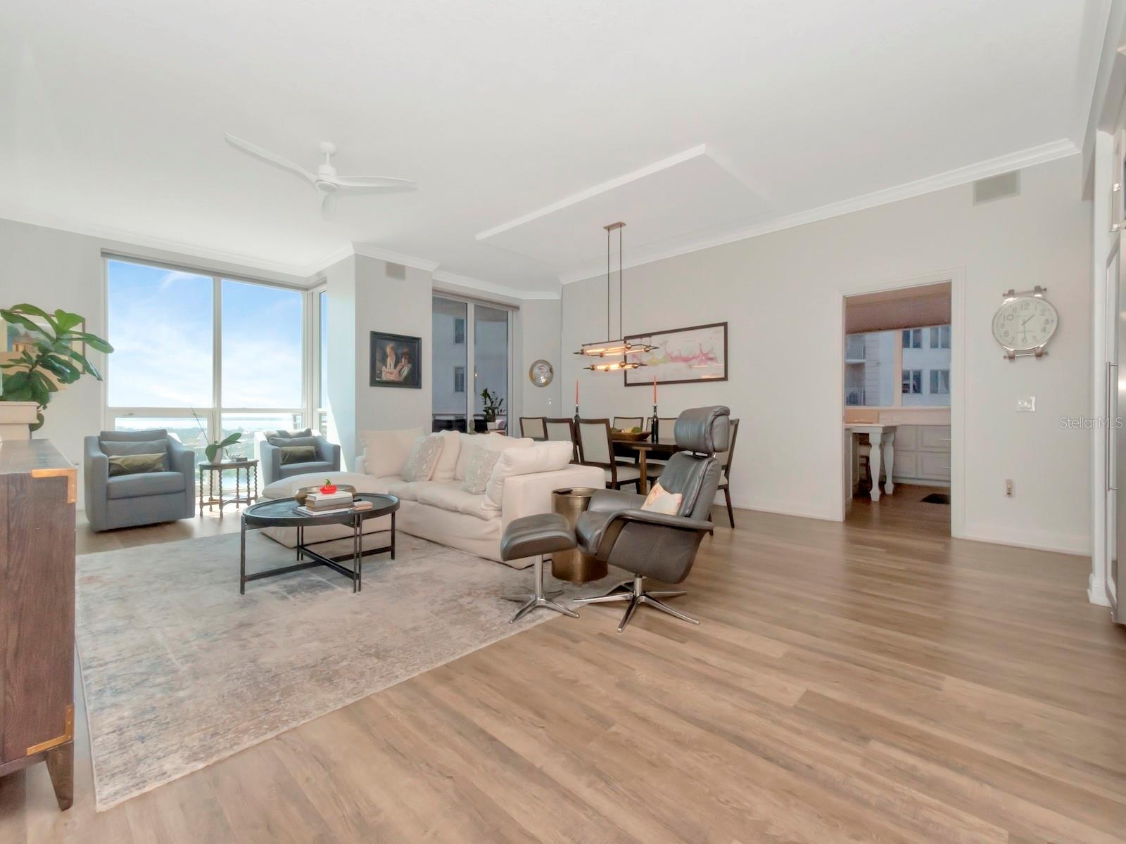 450 KNIGHTS RUN AVE #1706