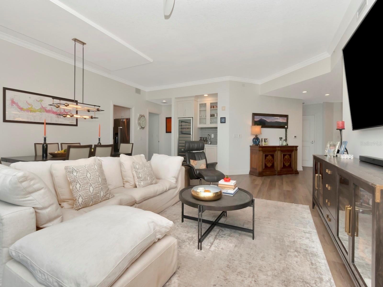 450 KNIGHTS RUN AVE #1706