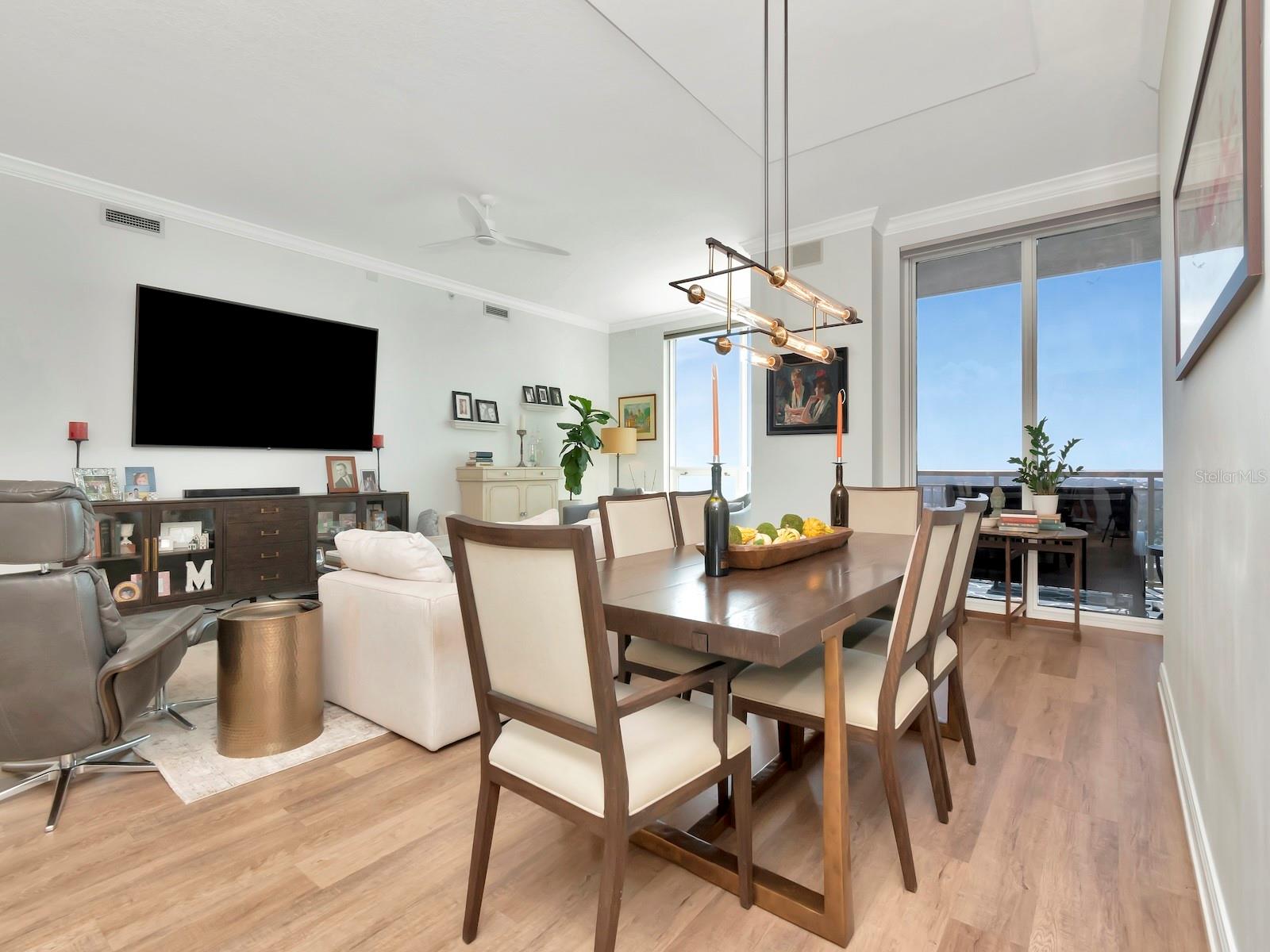 450 KNIGHTS RUN AVE #1706