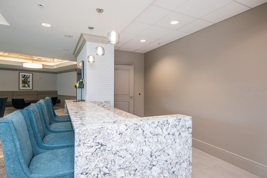 450 KNIGHTS RUN AVE #1706