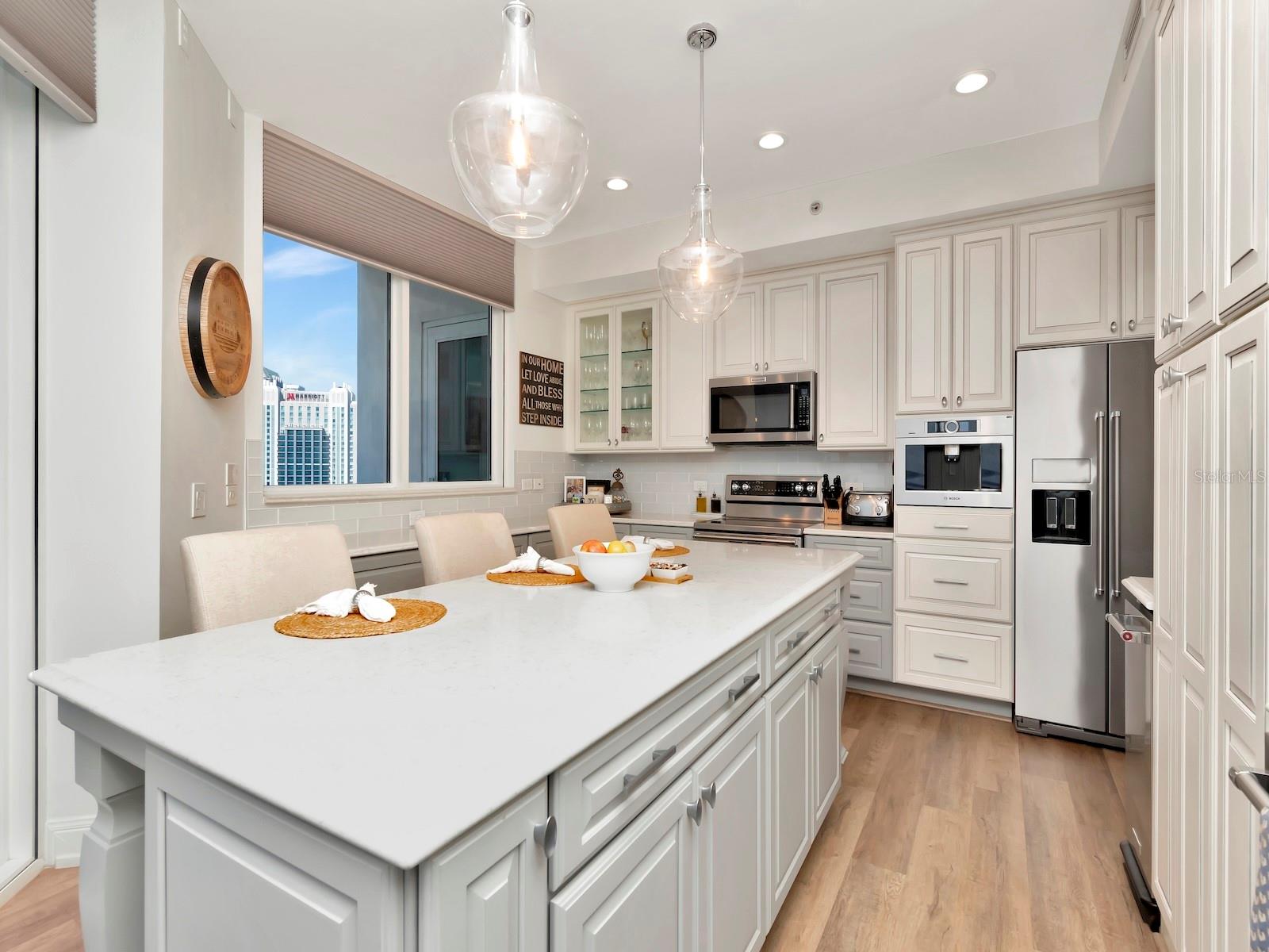 450 KNIGHTS RUN AVE #1706