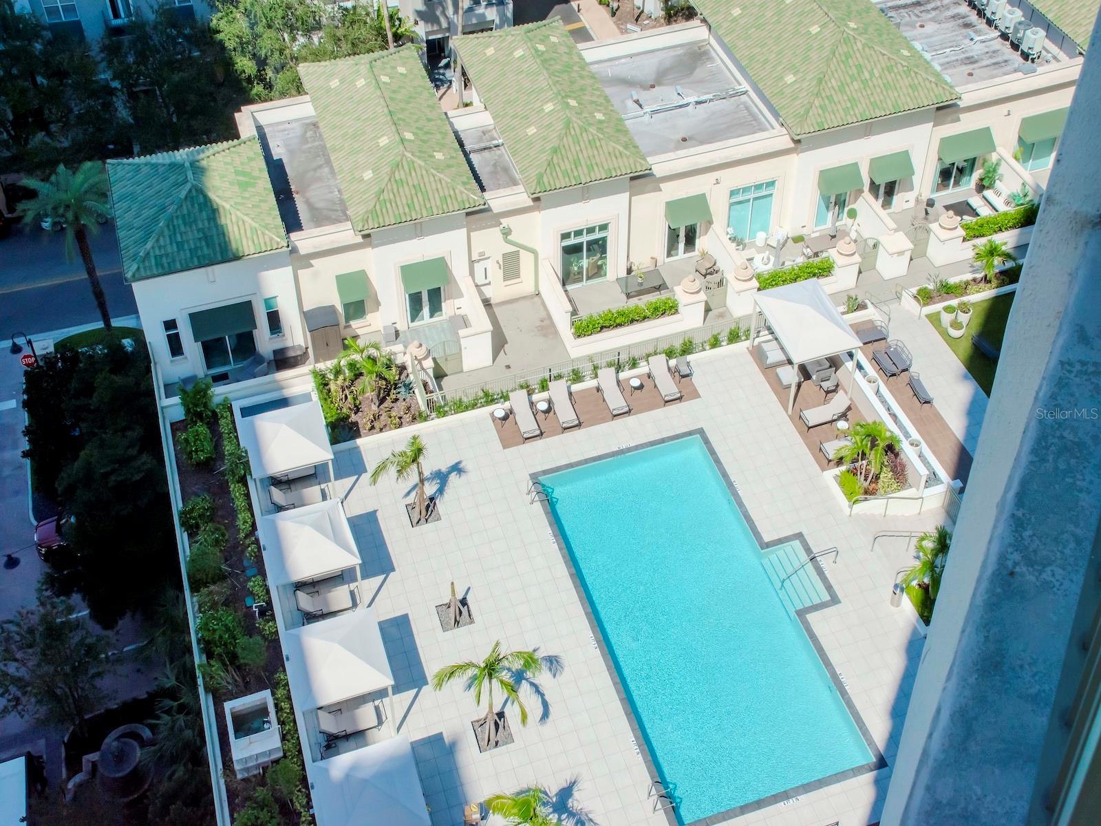 450 KNIGHTS RUN AVE #1706