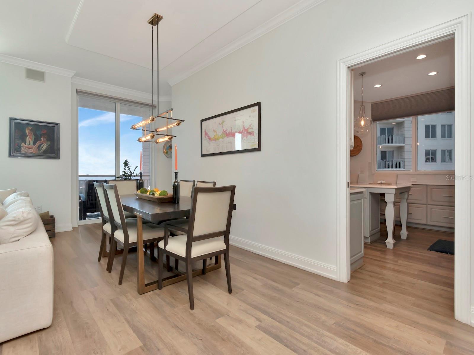 450 KNIGHTS RUN AVE #1706