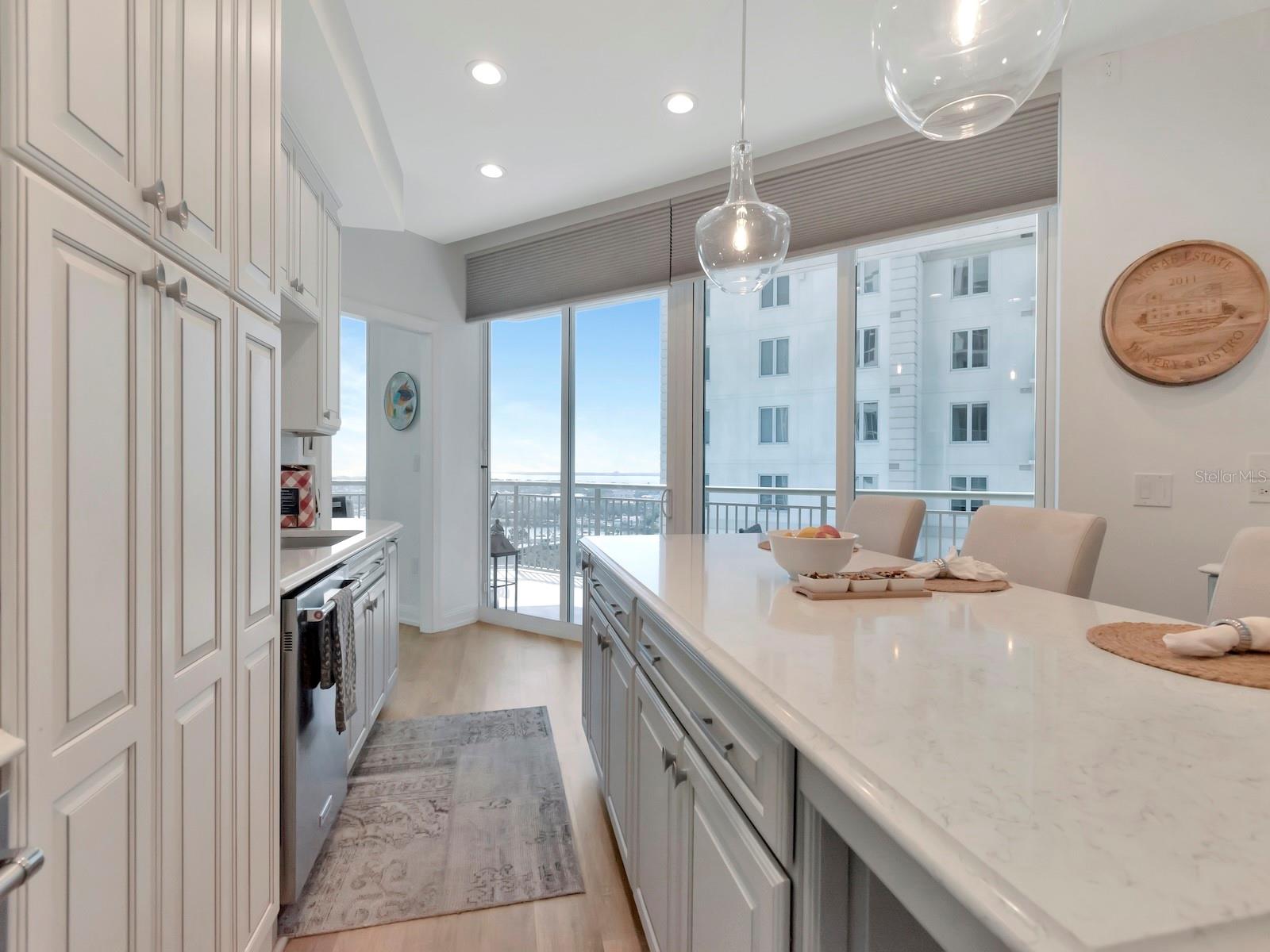 450 KNIGHTS RUN AVE #1706