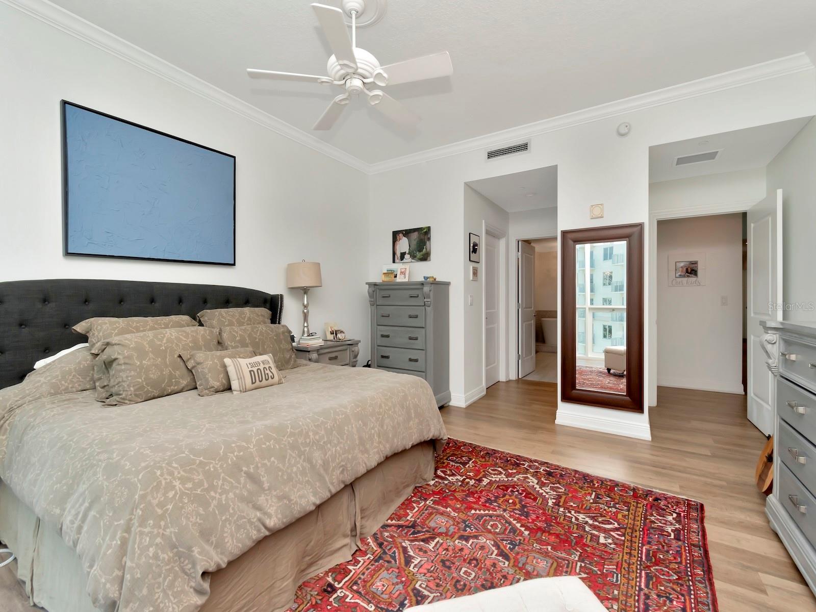 450 KNIGHTS RUN AVE #1706