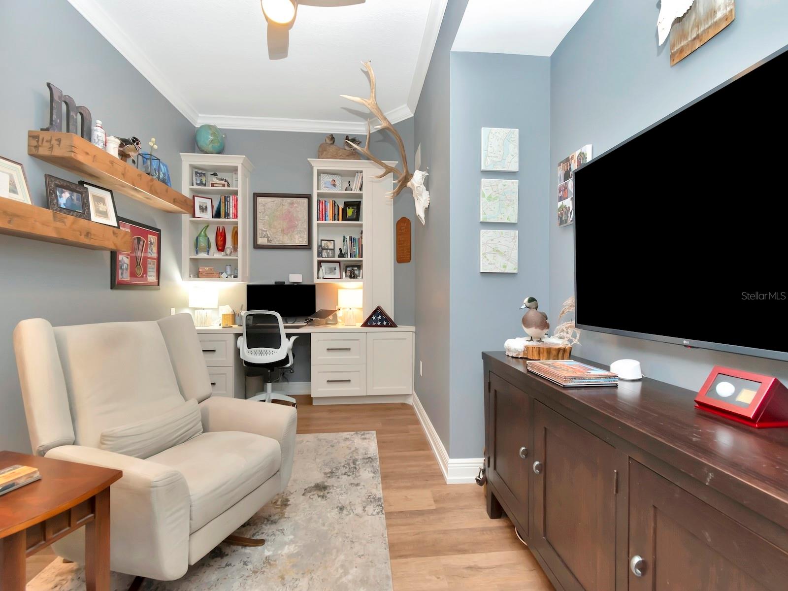 450 KNIGHTS RUN AVE #1706