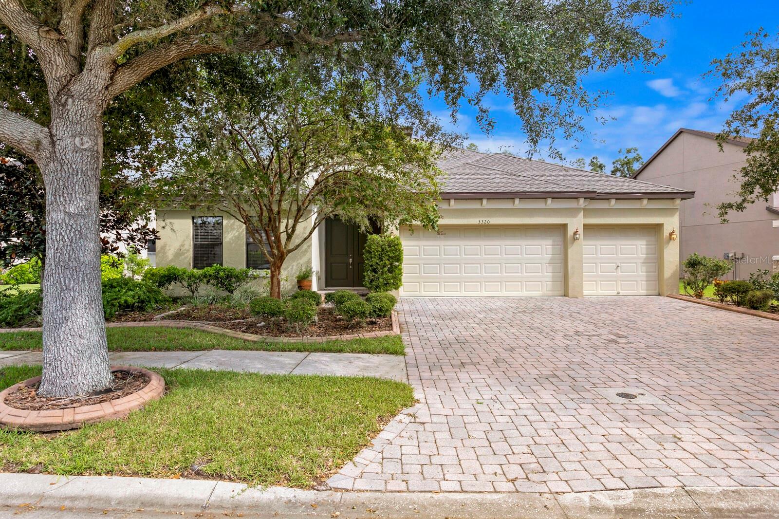 3320 MAJESTIC VIEW DR