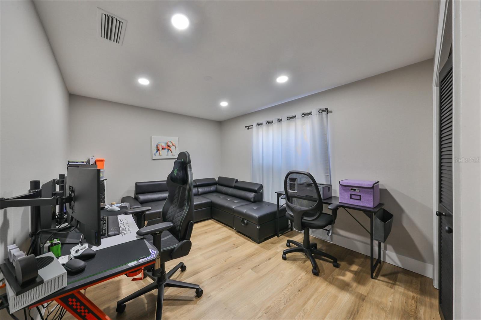 9309 HAMPSHIRE PARK DR