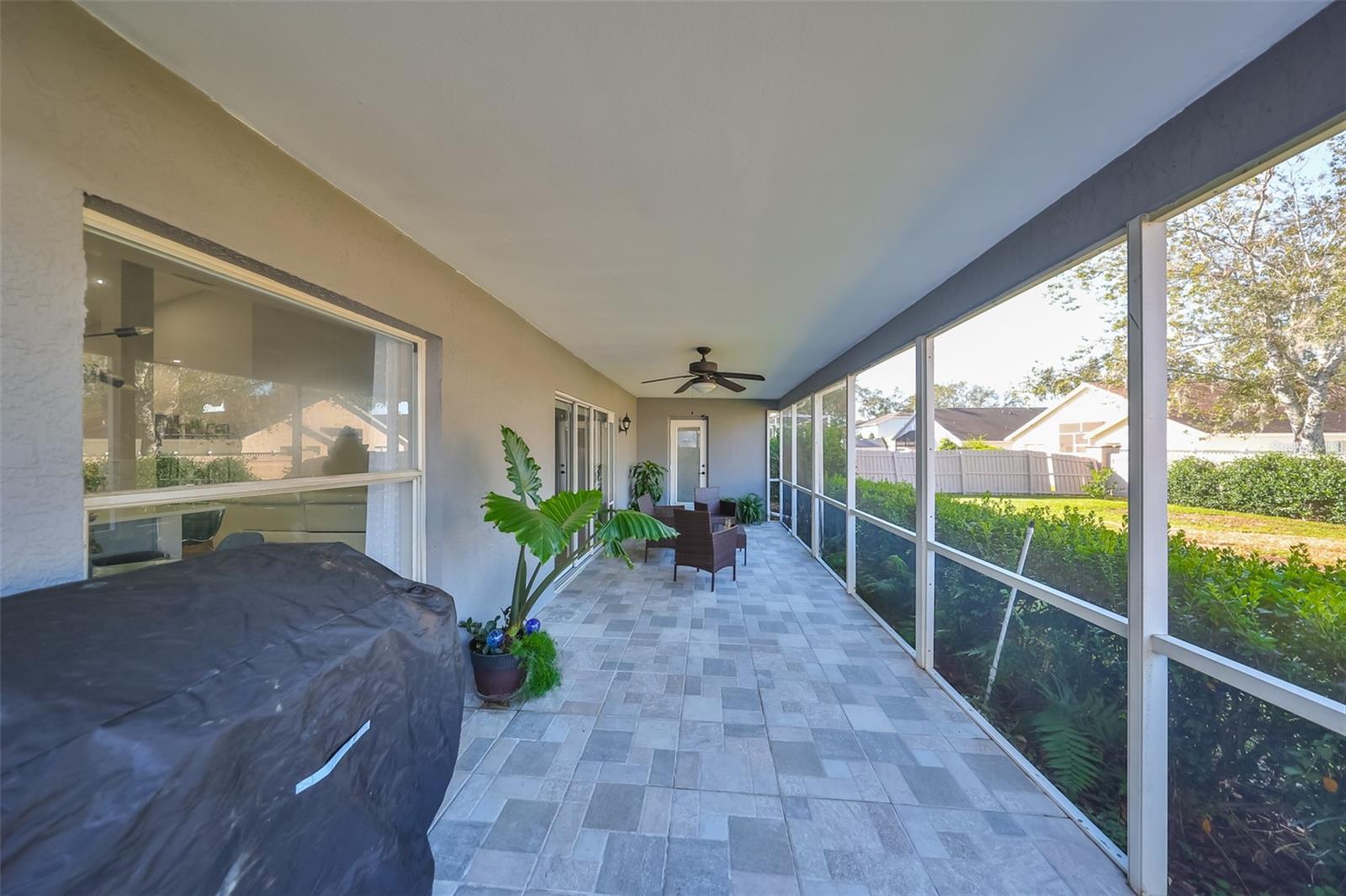 9309 HAMPSHIRE PARK DR