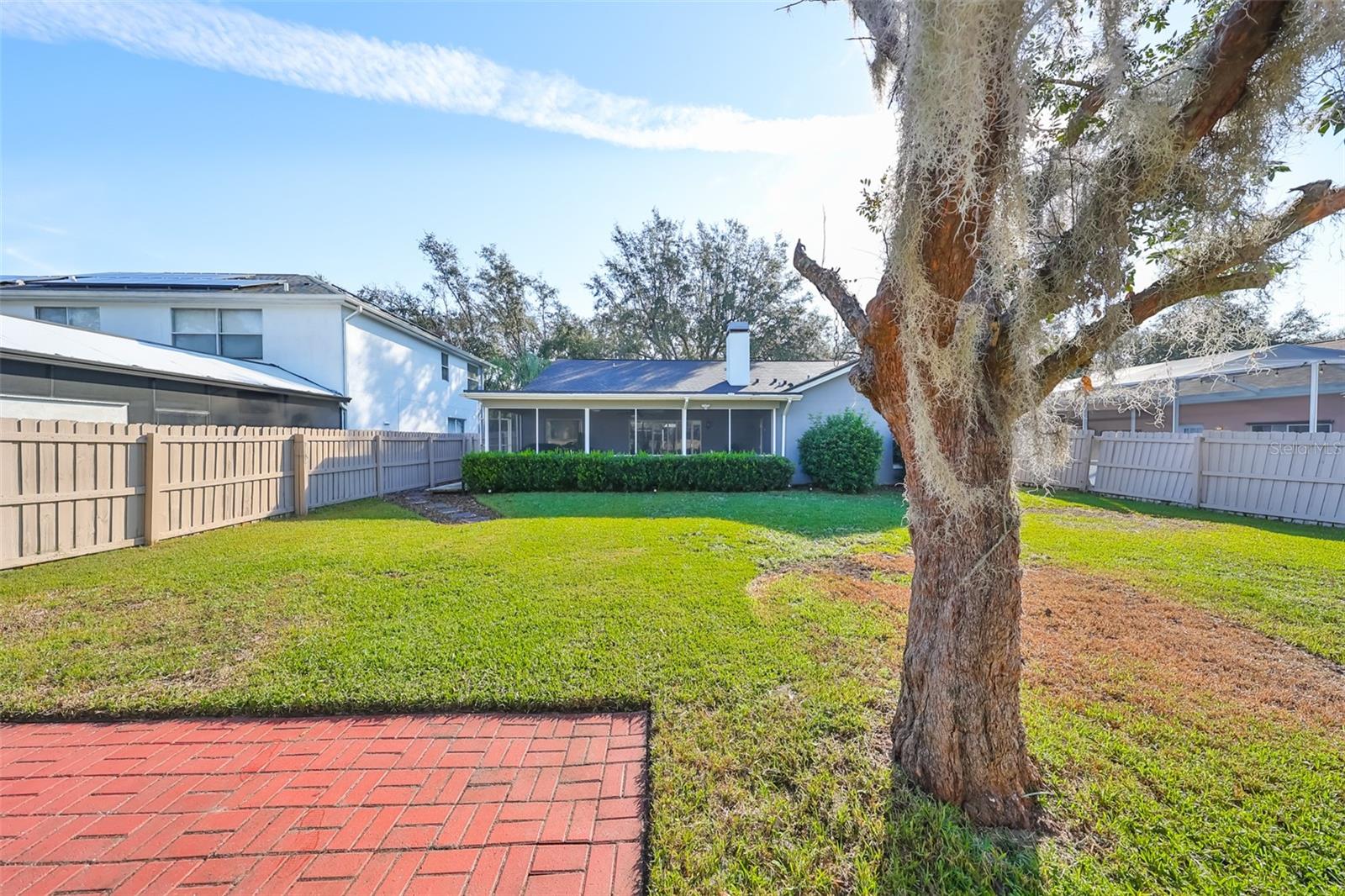 9309 HAMPSHIRE PARK DR