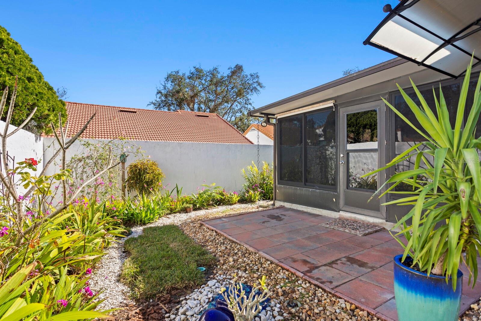 11407 ROBLES DEL RIO PL