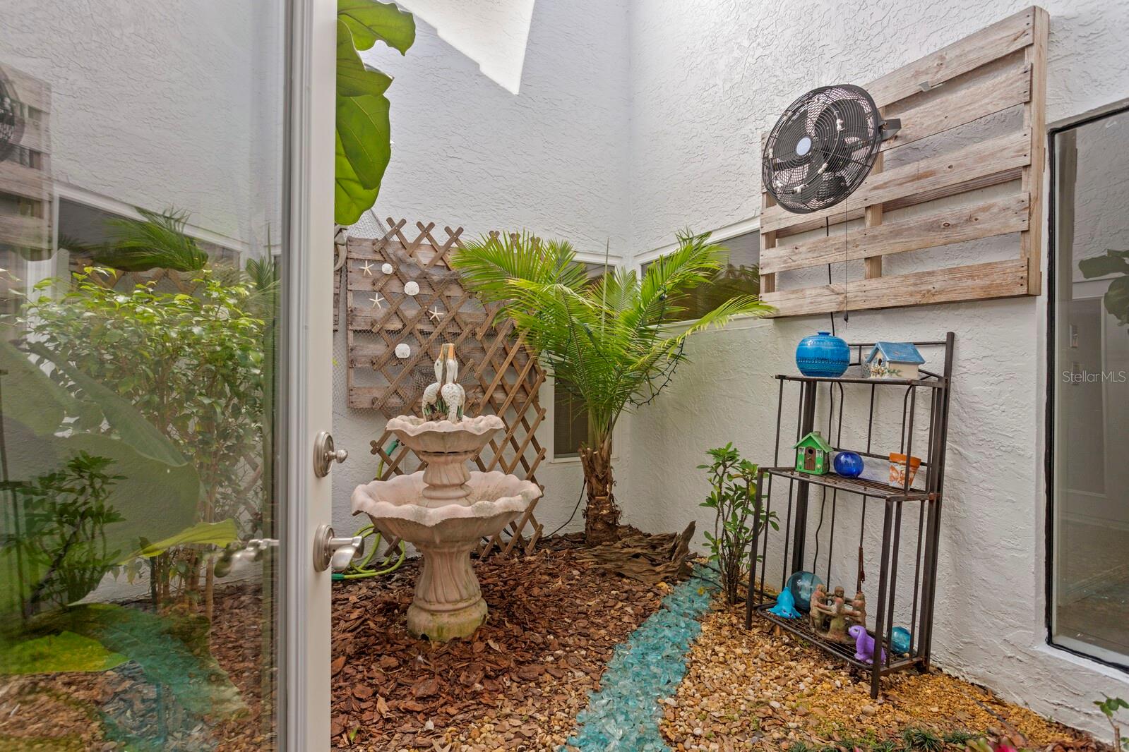 11407 ROBLES DEL RIO PL