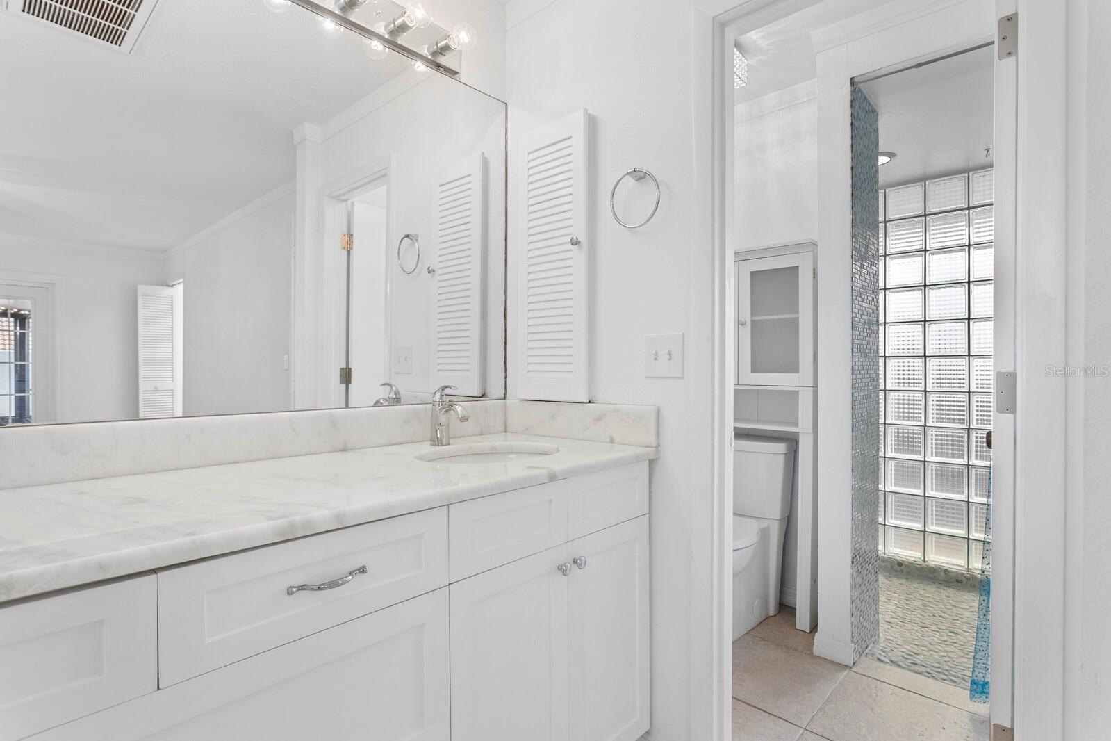 11407 ROBLES DEL RIO PL