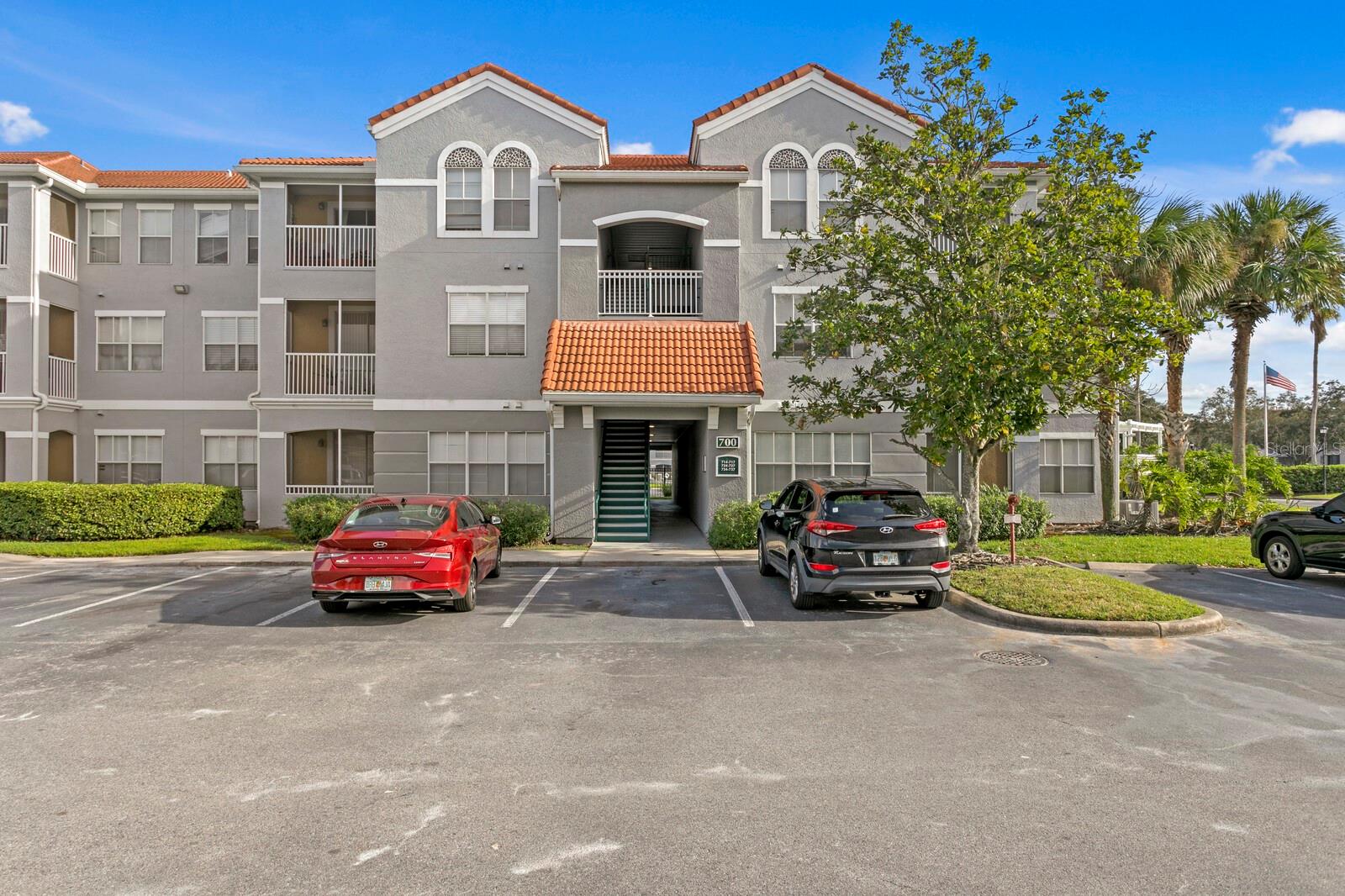 18001 RICHMOND PLACE DR #734