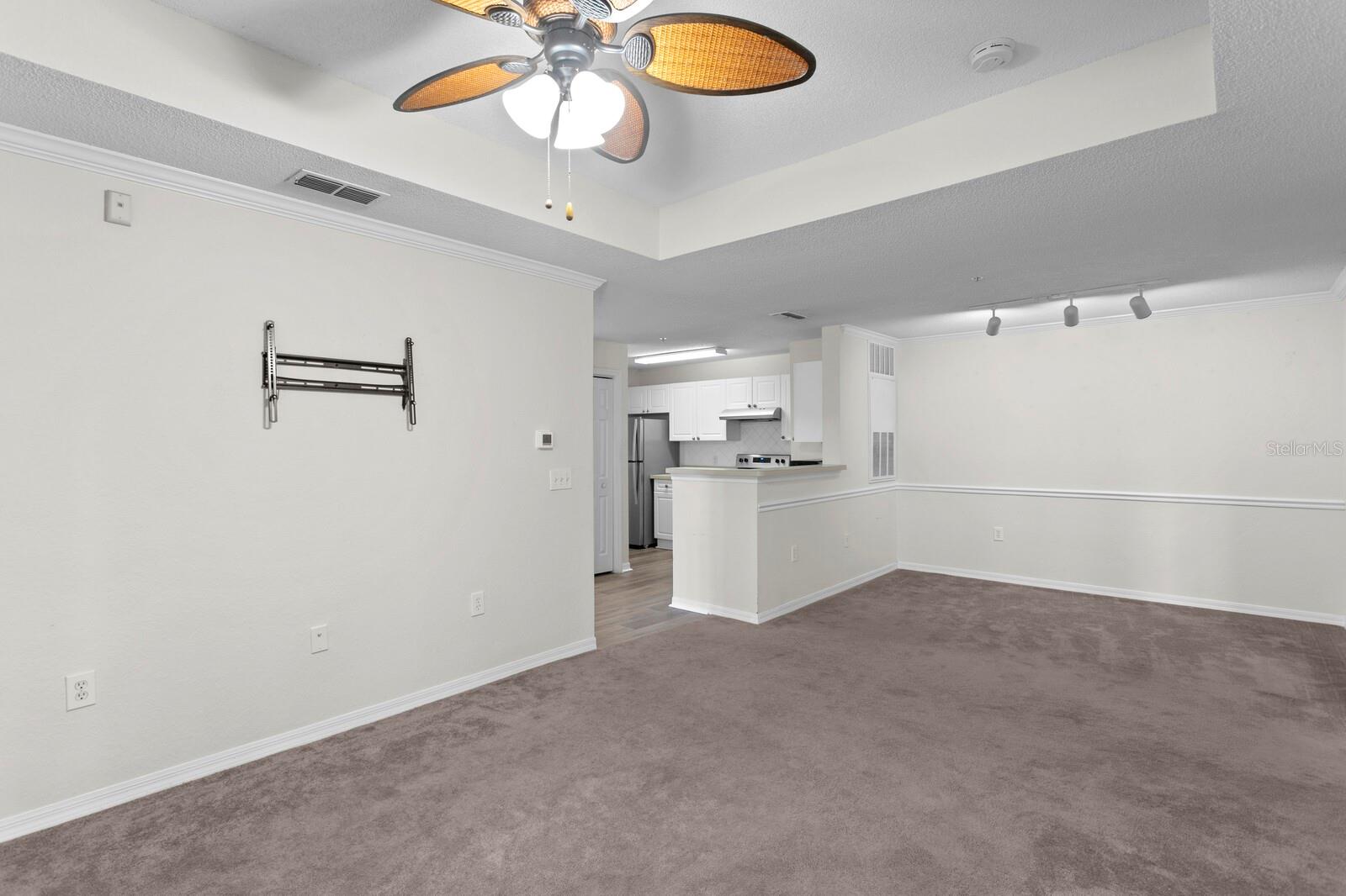 18001 RICHMOND PLACE DR #734