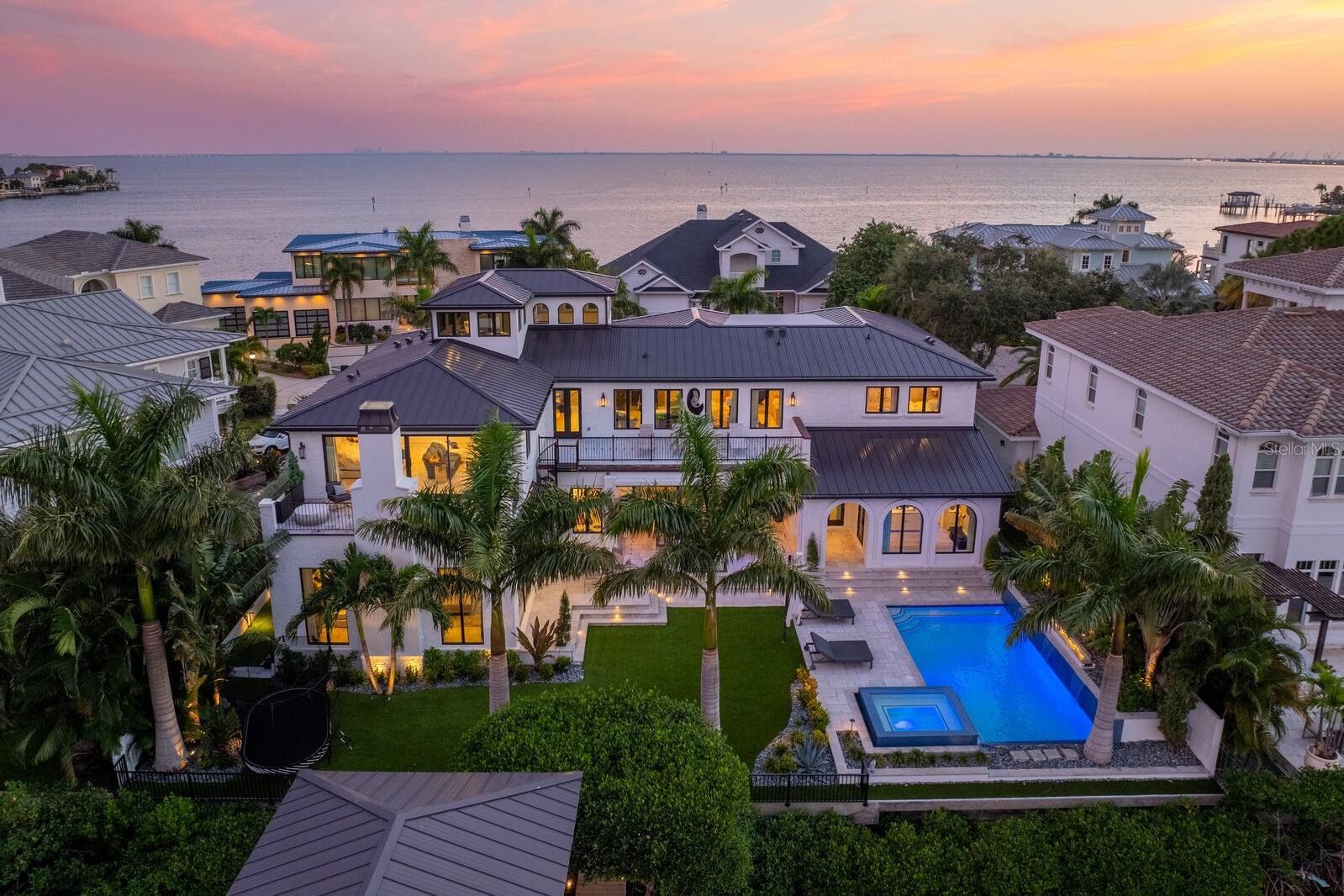 36 W SPANISH MAIN ST