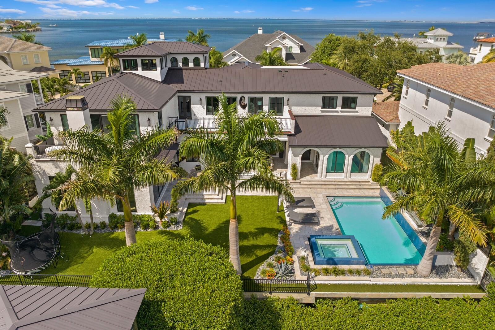 36 W SPANISH MAIN ST