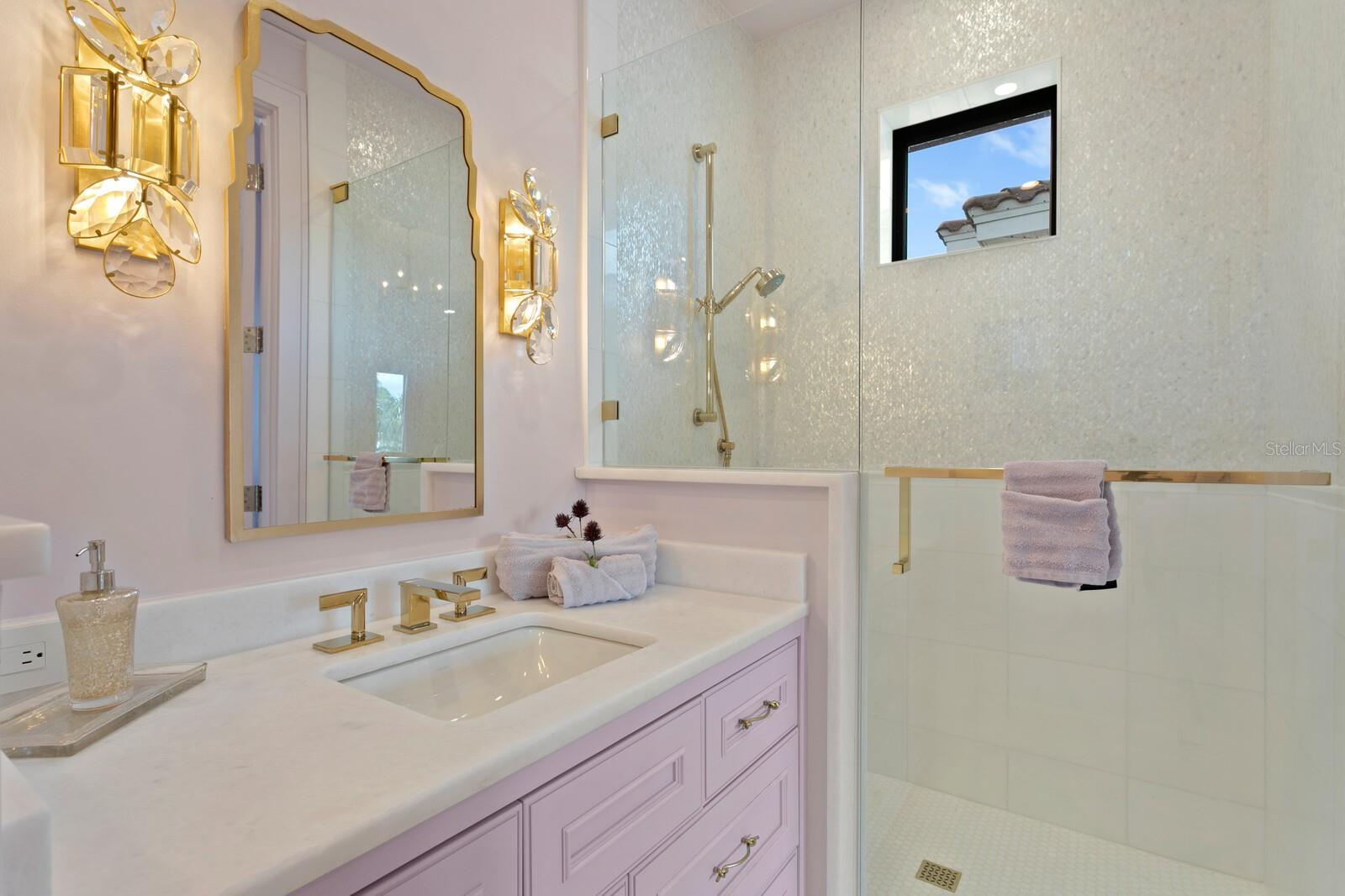 36 W SPANISH MAIN ST