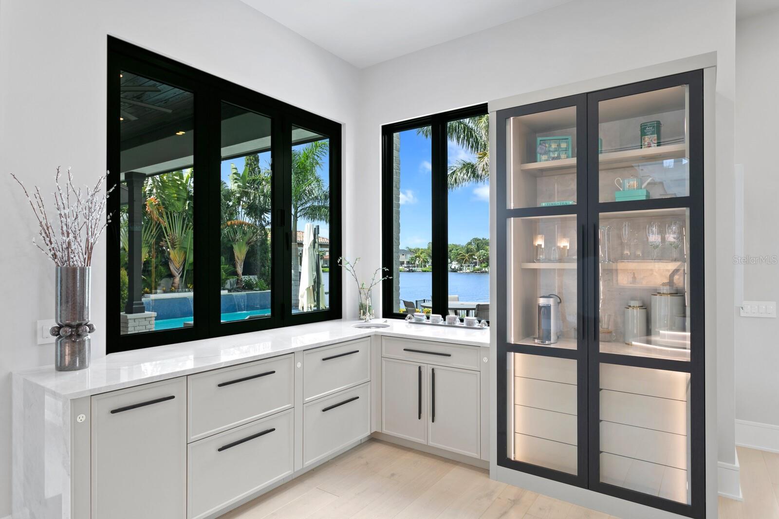 36 W SPANISH MAIN ST