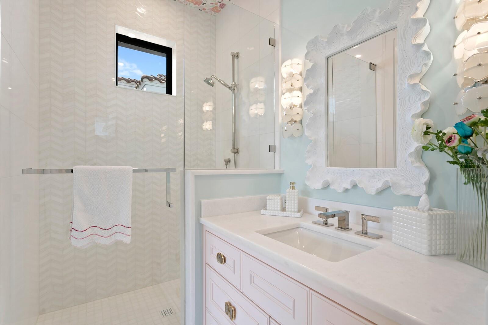 36 W SPANISH MAIN ST