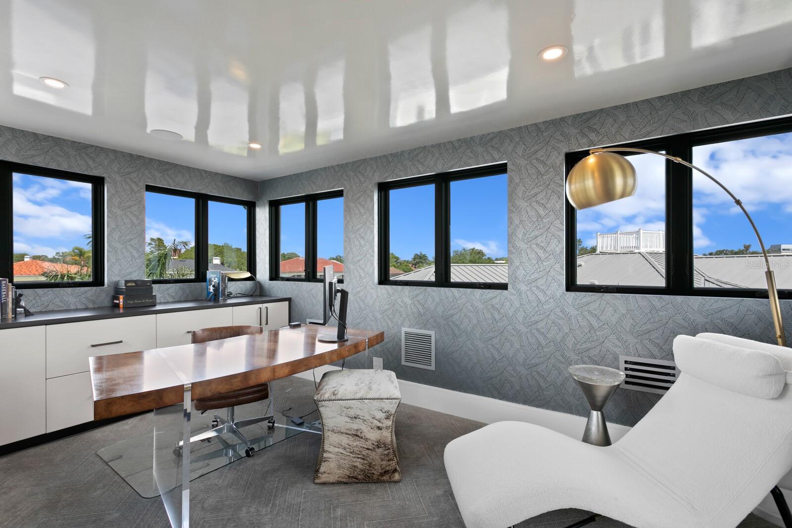 36 W SPANISH MAIN ST