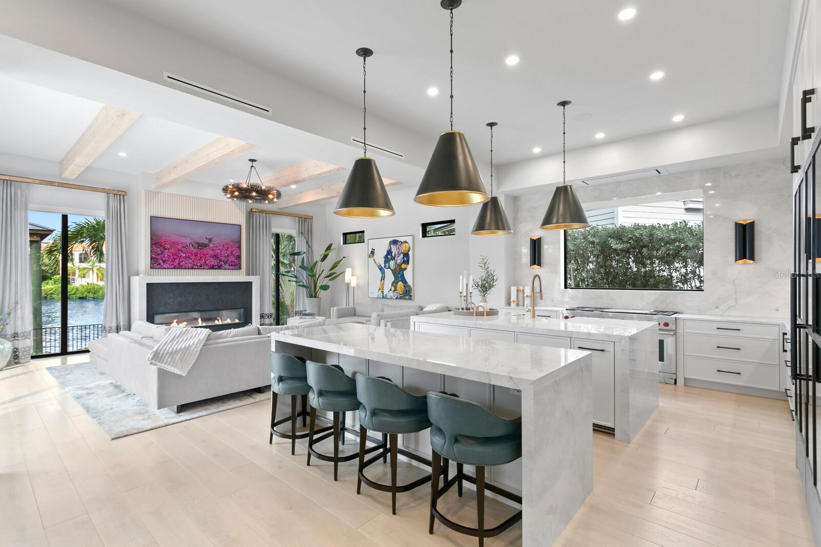 36 W SPANISH MAIN ST