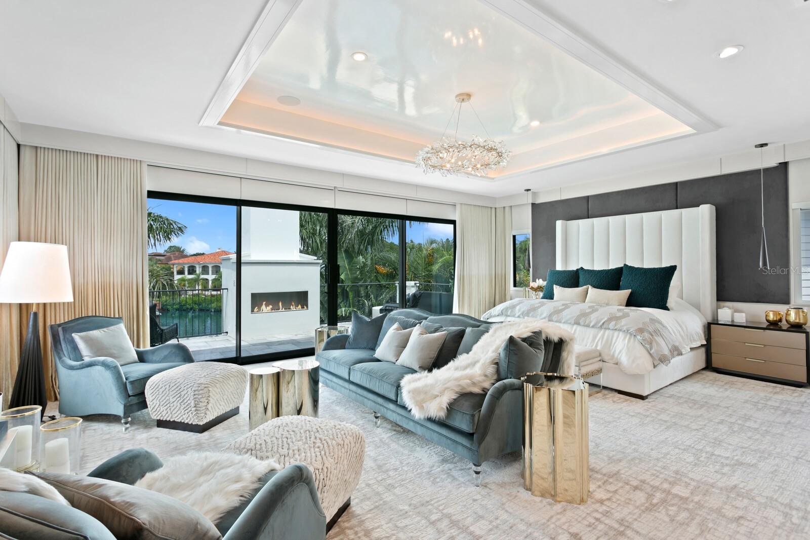 36 W SPANISH MAIN ST