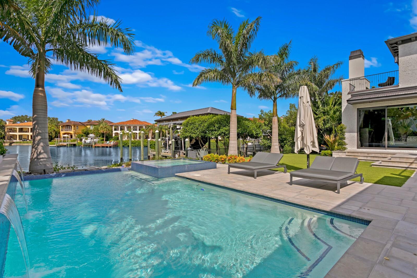 36 W SPANISH MAIN ST