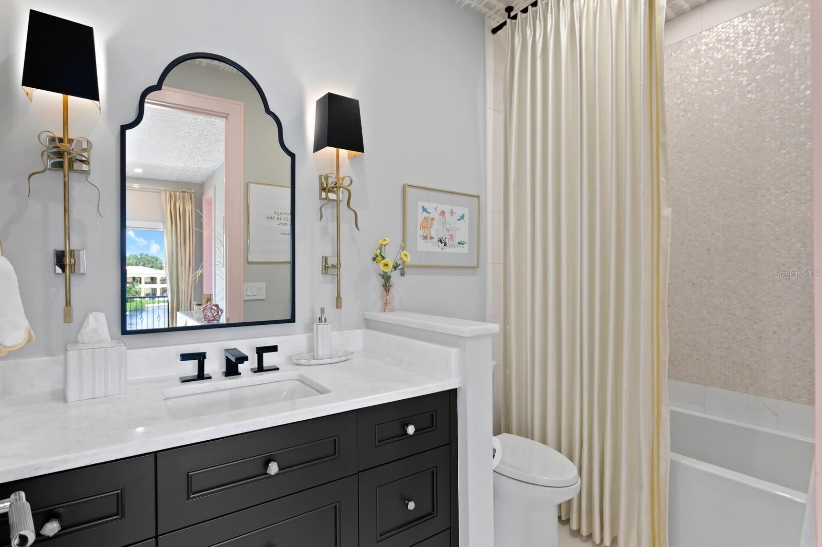 36 W SPANISH MAIN ST