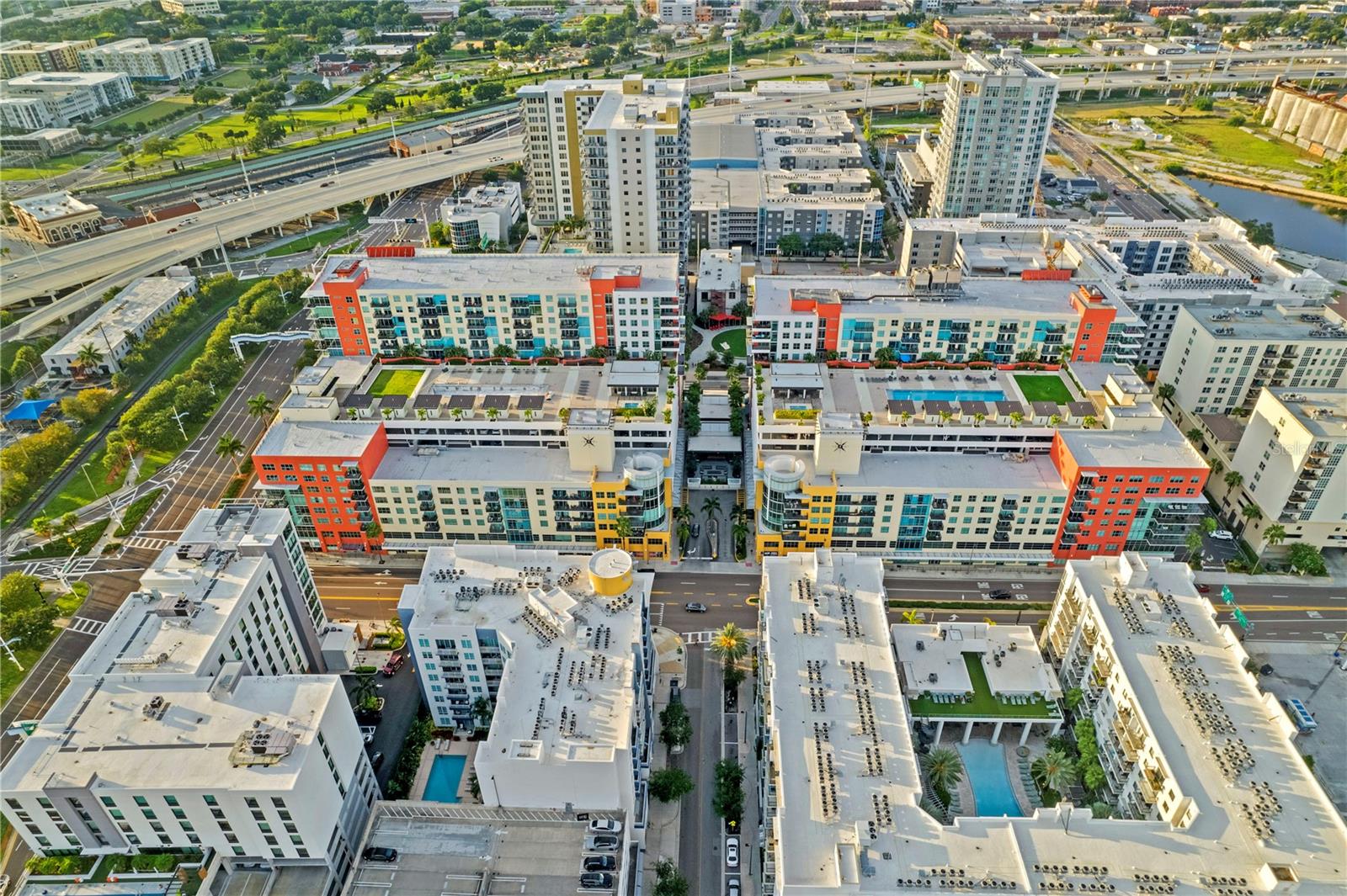 1120 E KENNEDY BLVD #1210