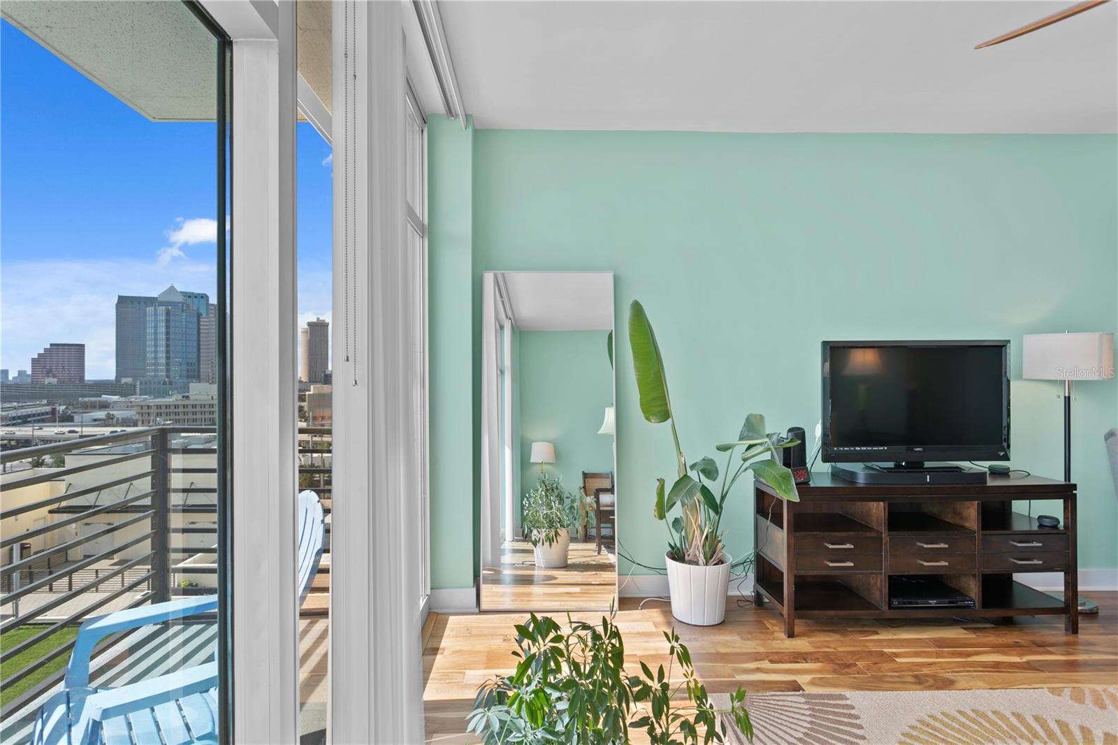 1120 E KENNEDY BLVD #1210