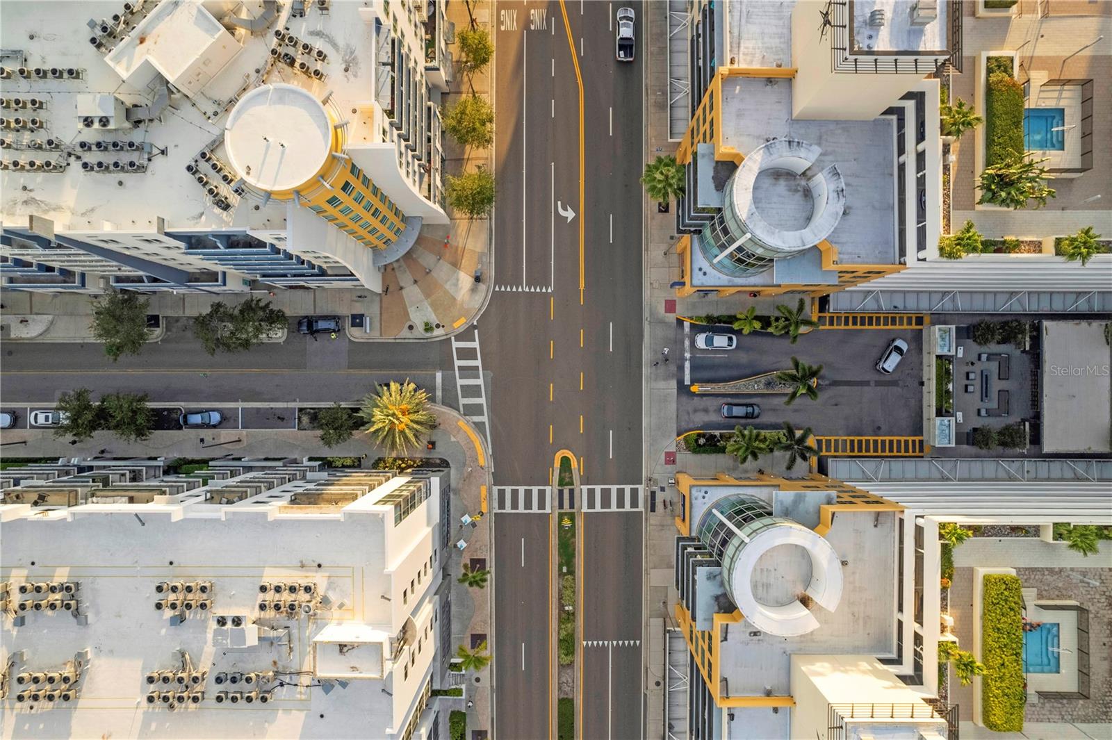 1120 E KENNEDY BLVD #1210