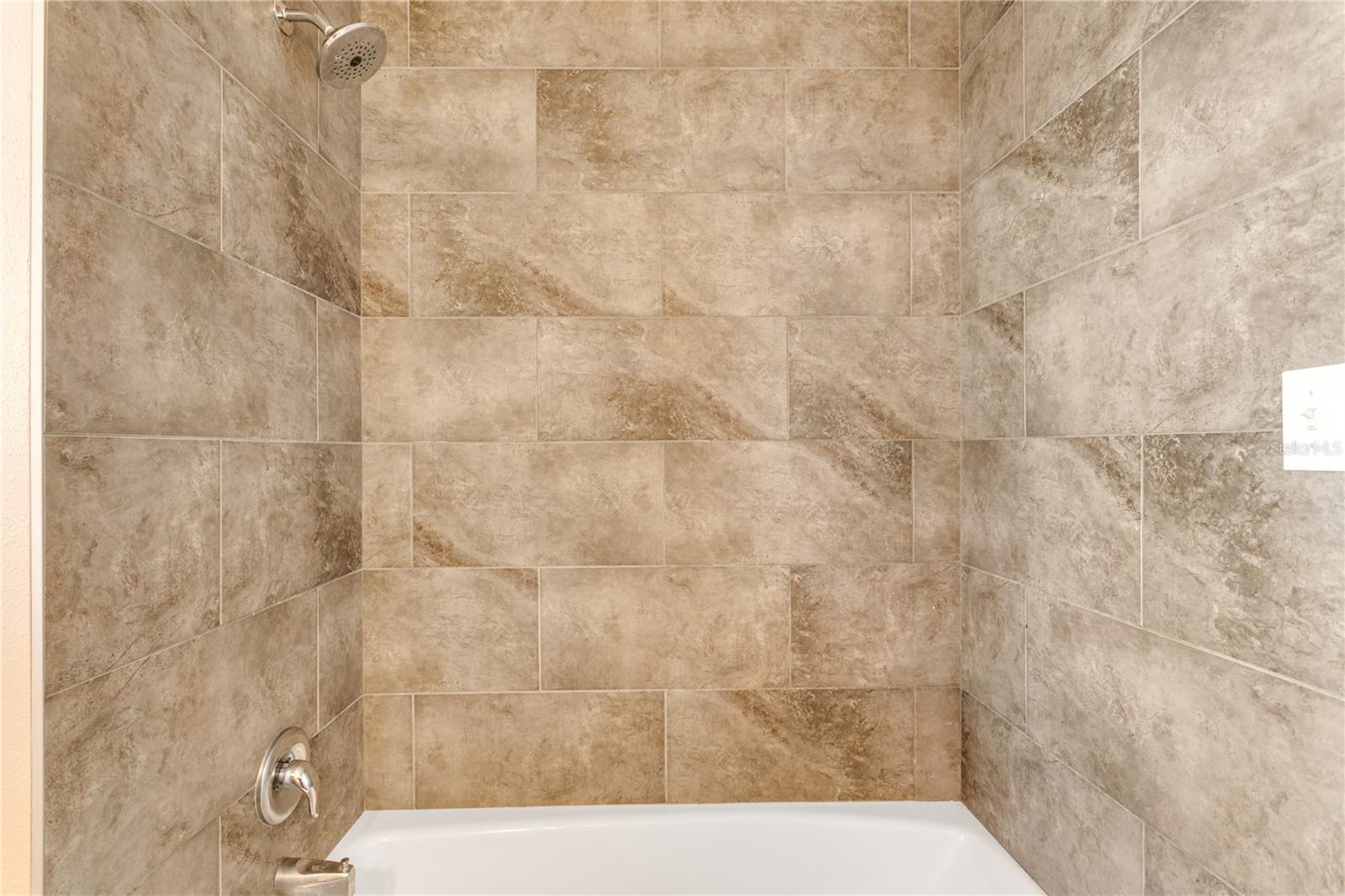 2918 W BAY VILLA AVE