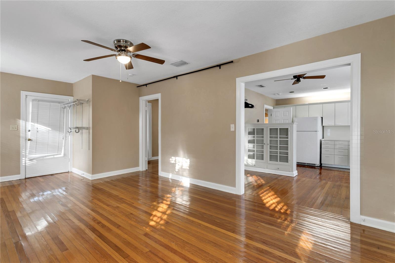 2918 W BAY VILLA AVE