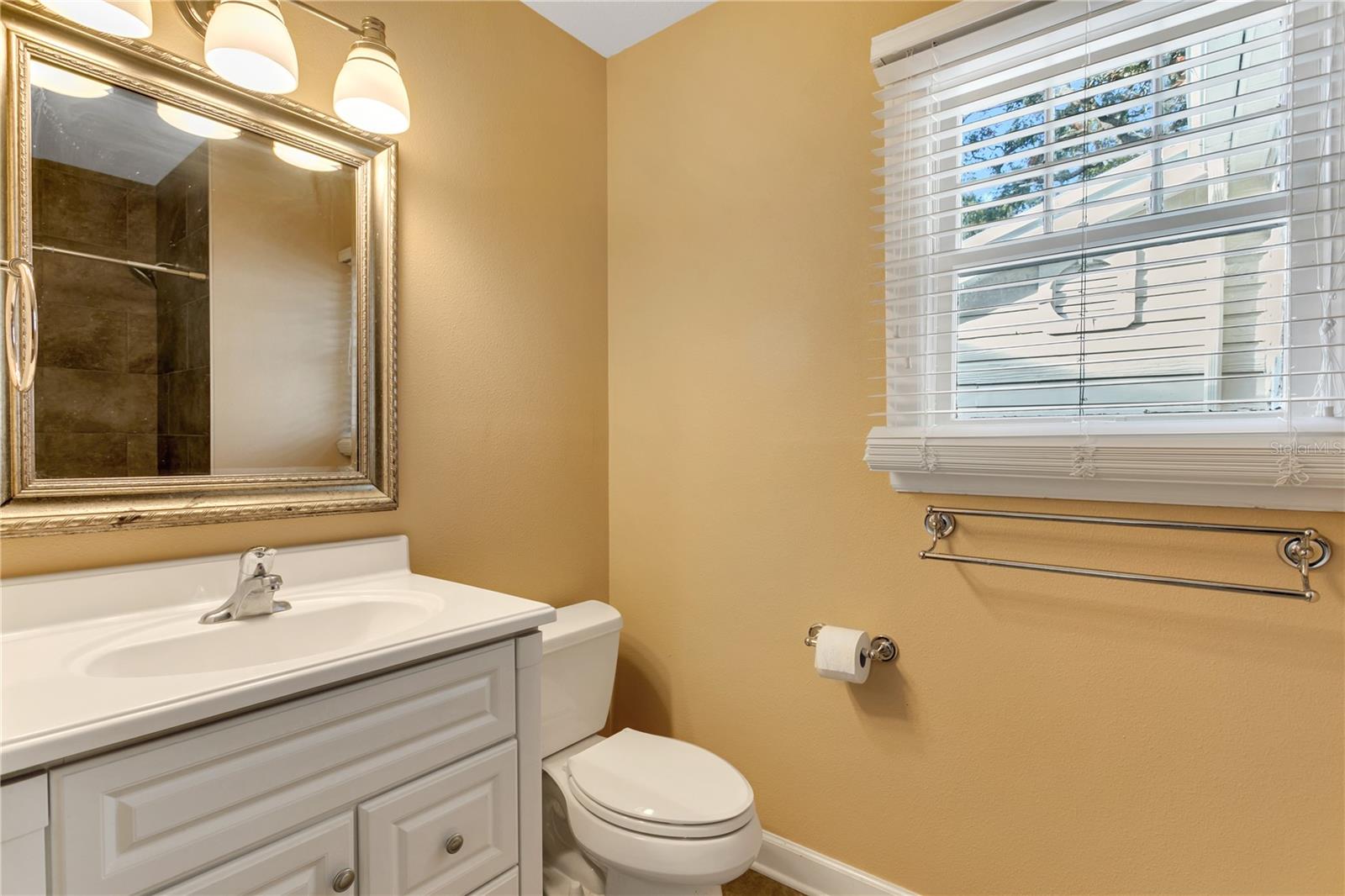 2918 W BAY VILLA AVE