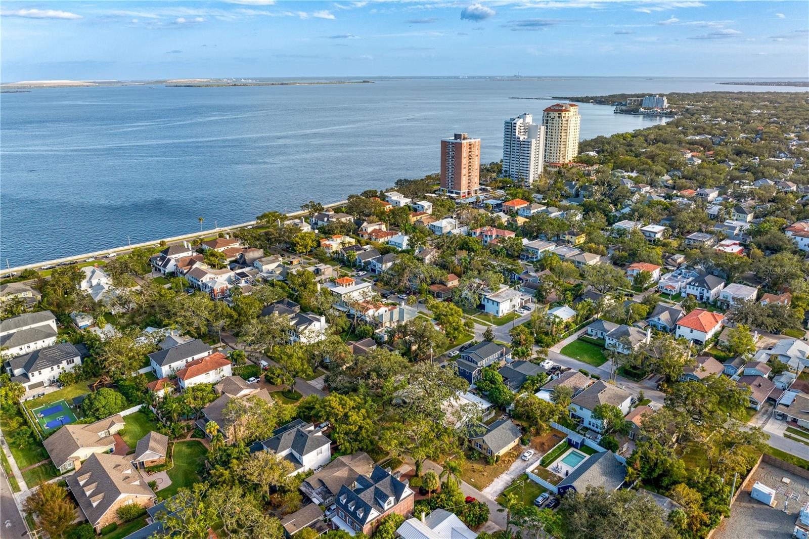 2918 W BAY VILLA AVE