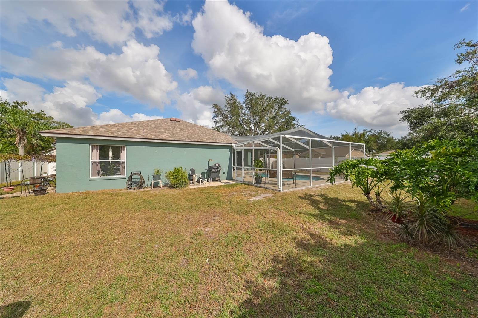 12021 RUNNING FOX CIR