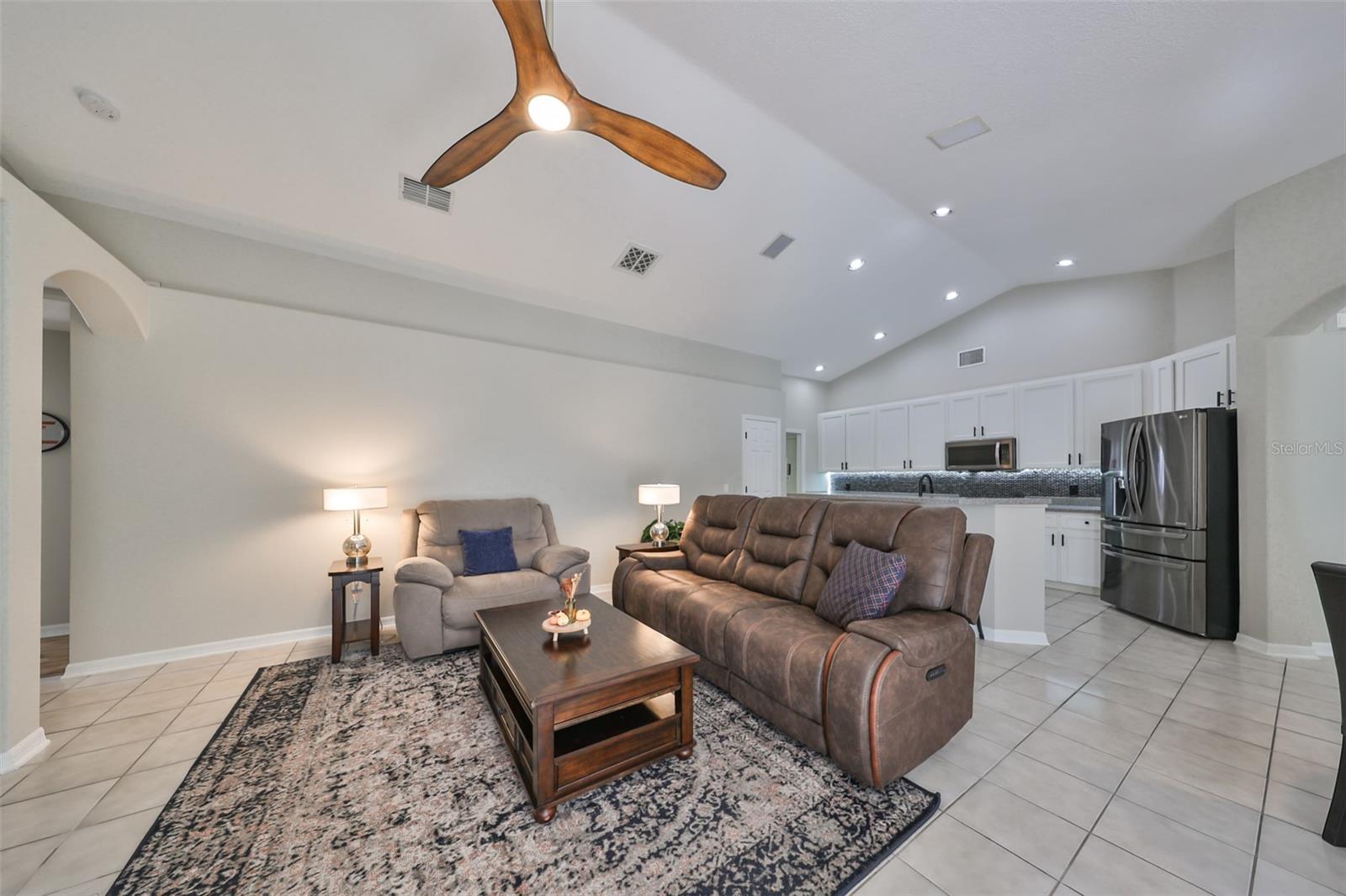 12021 RUNNING FOX CIR