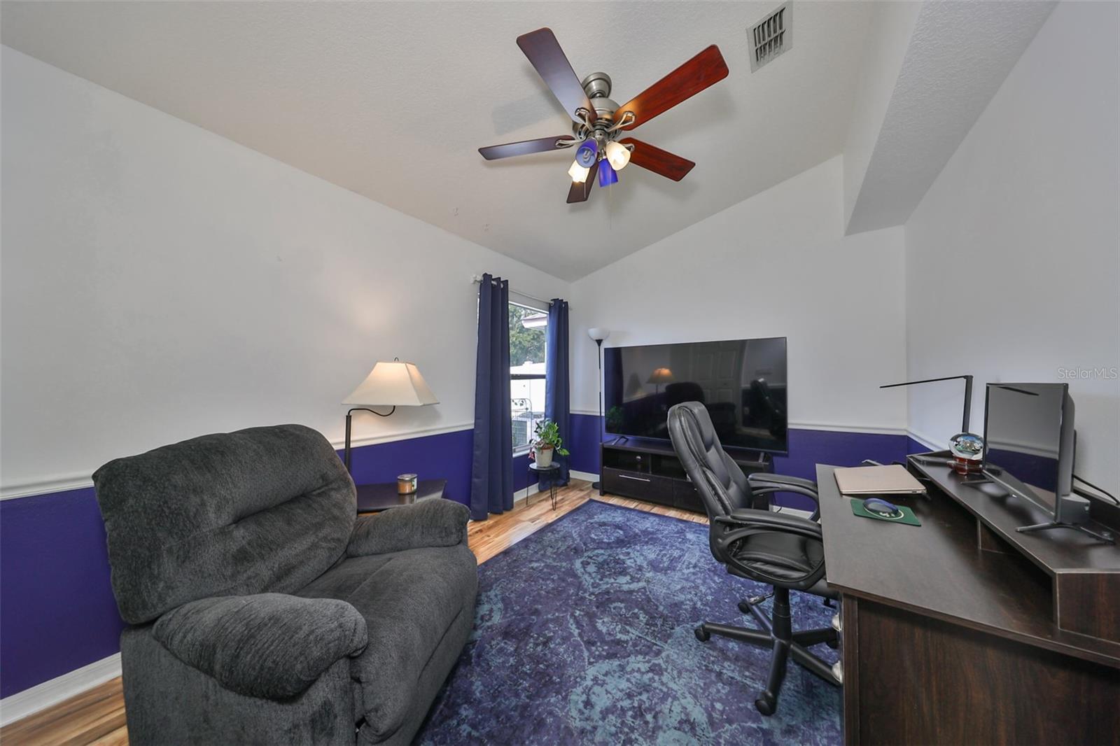 12021 RUNNING FOX CIR